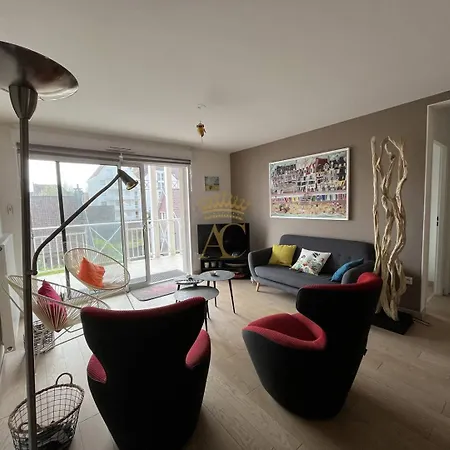 Apartman Perouse8 *